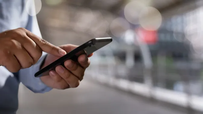 Why More Businesses Are Ditching Company Cell Phones